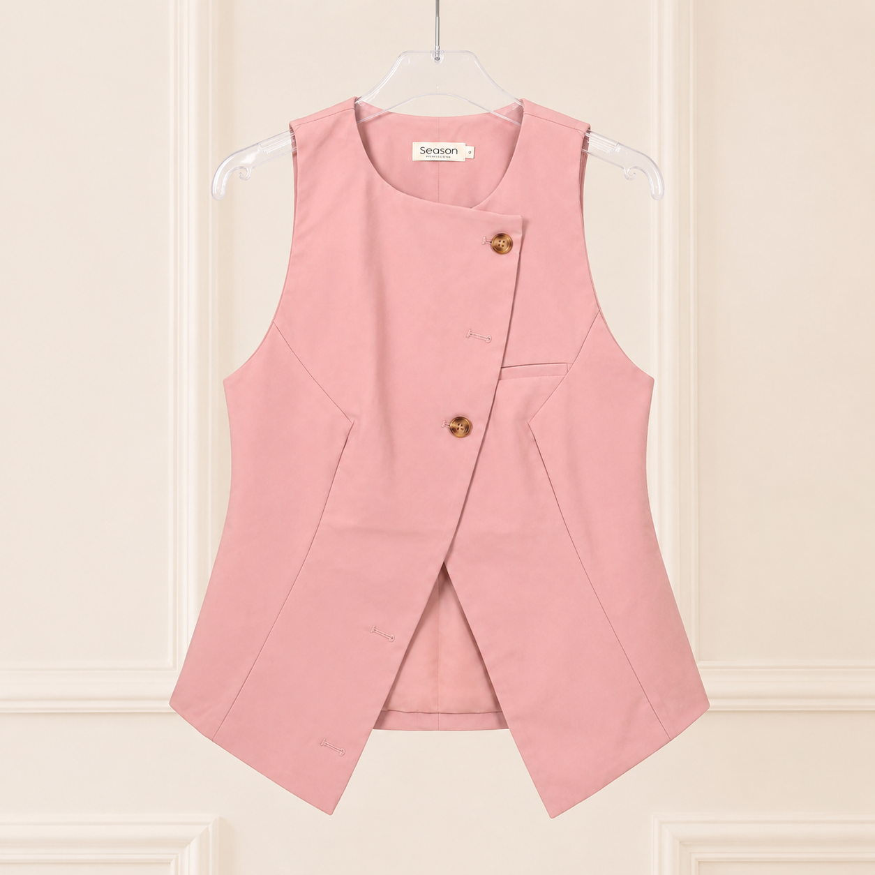 Gilet Pétale de Rose — gilet rose asymétrique